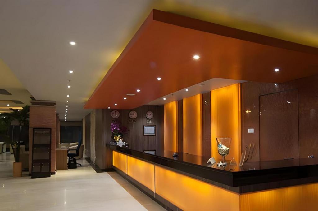 Aria Barito Hotel Banjarmasin  Exterior photo