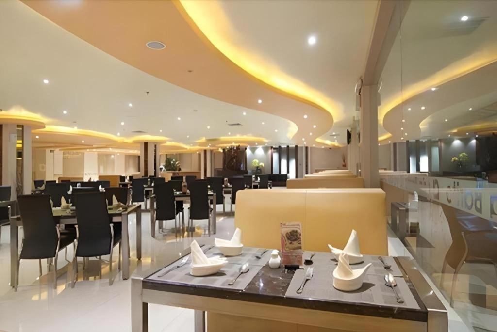 Aria Barito Hotel Banjarmasin  Exterior photo