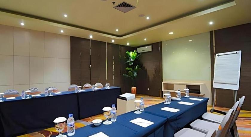 Aria Barito Hotel Banjarmasin  Exterior photo
